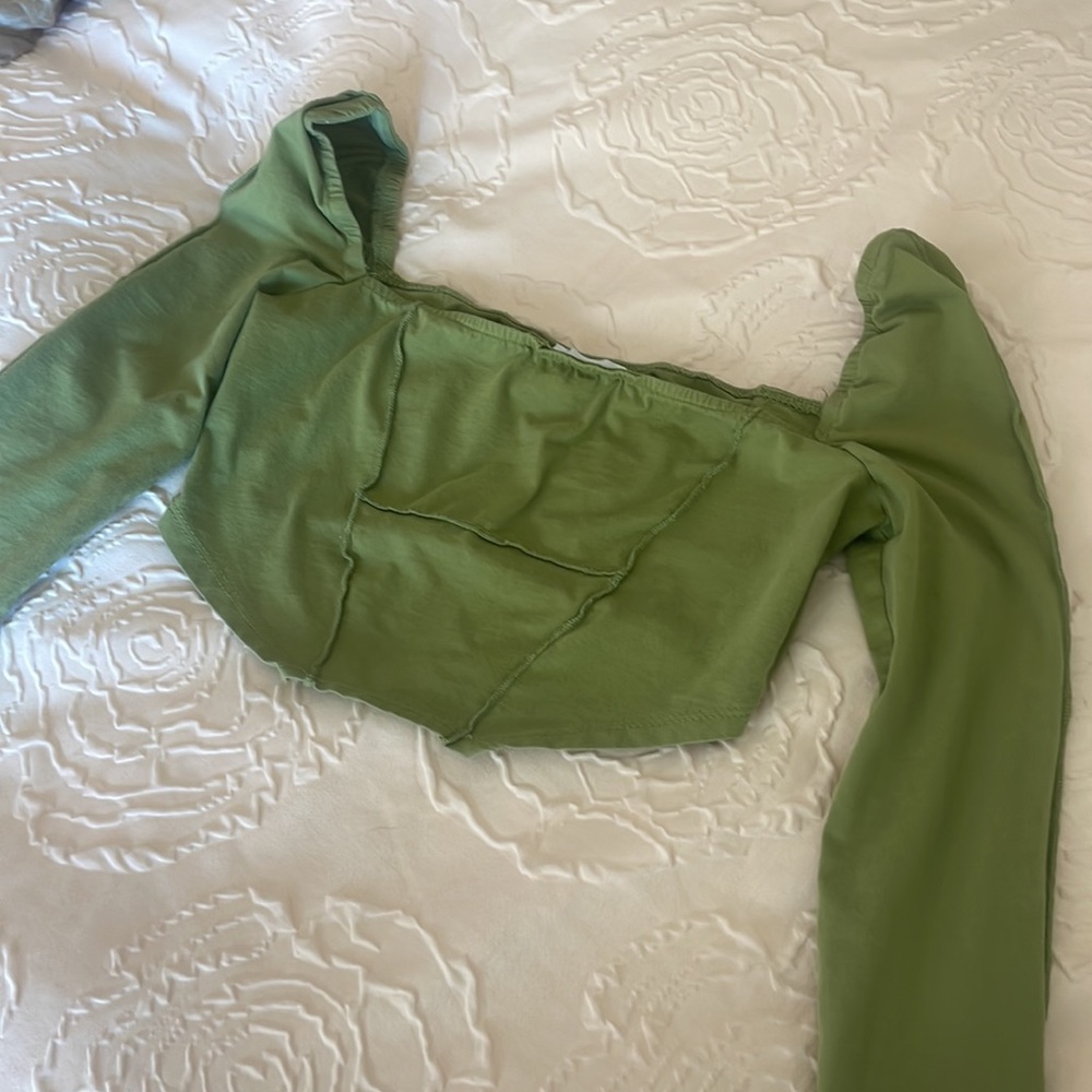 Princess Polly long sleeve crop top size 4